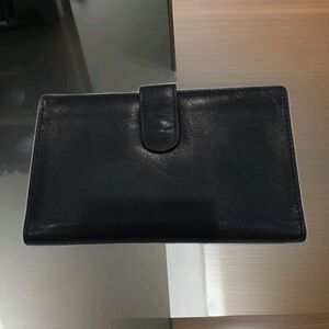 Elegant Black Leather Wallet